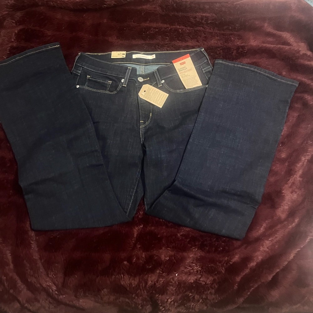 Levi’s Women’s Classic Bootcut Red Tag Size 6 W28x L30” NWT